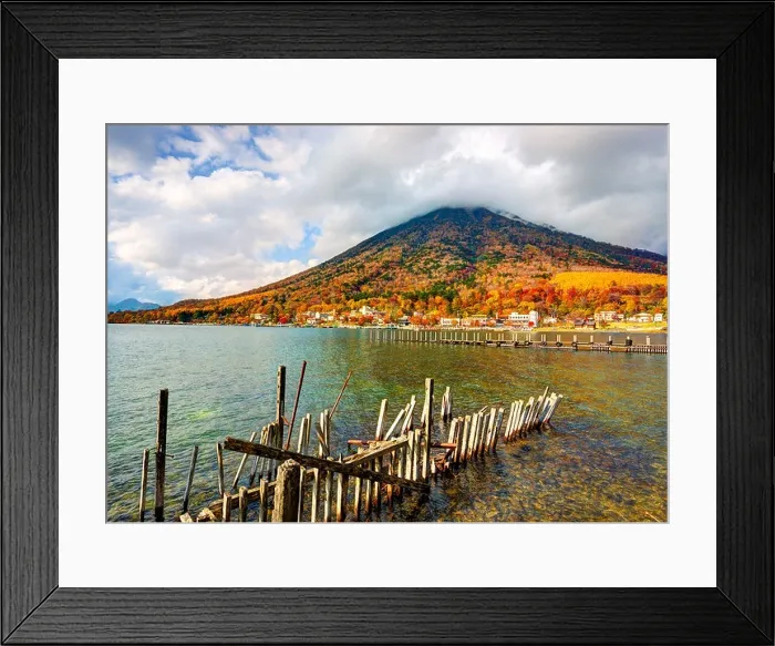 Framed Print : Lake Chuzenji and Mt. Nantai at Nikko National Park in Tochigi, Jpan Framed Print : Lake Chuzenji and Mt. Nantai at Nikko National Park in Tochigi, Jpan