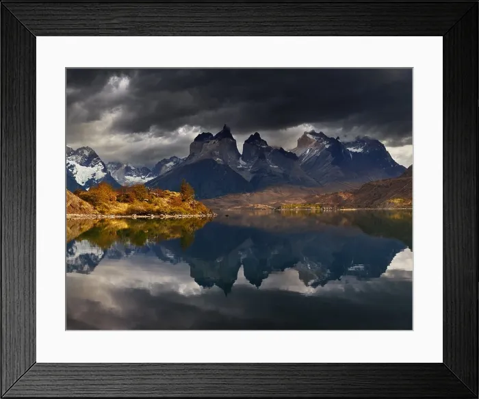 Framed Print : Sunrise in Torres del Paine National Park, Lake Pehoe and Cuernos mountains, Patagonia, Chile Framed Print : Sunrise in Torres del Paine National Park, Lake Pehoe and Cuernos mountains, Patagonia, Chile