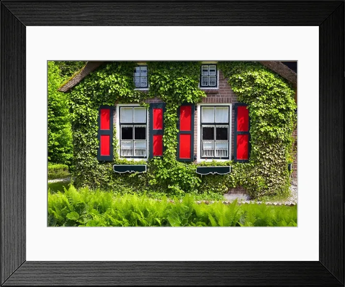Framed Print : Giethoorn village - Holland Netherlands Framed Print : Giethoorn village - Holland Netherlands