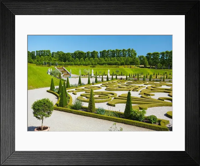 Framed Print : The baroque garden at Frederiksborg Castle, Denmark