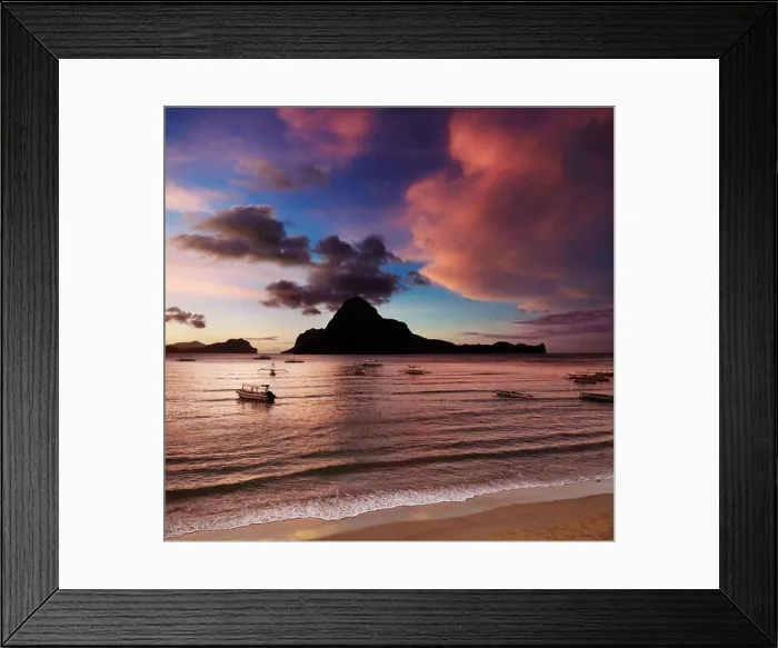 Framed Print : El Nido bay and Cadlao island at sunset, Palawan, Philippines Framed Print : El Nido bay and Cadlao island at sunset, Palawan, Philippines