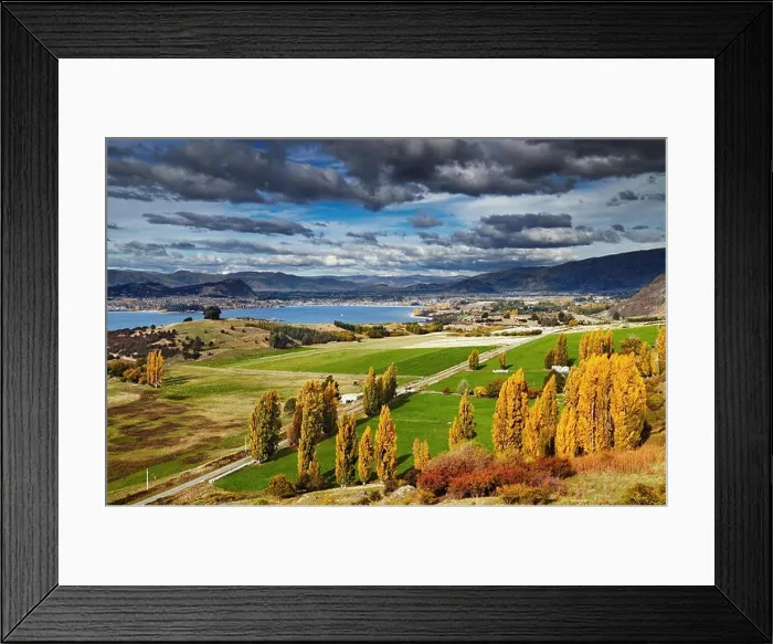 Framed Print : Lake Wanaka, view from mount Roys, South Island, New Zealand Framed Print : Lake Wanaka, view from mount Roys, South Island, New Zealand