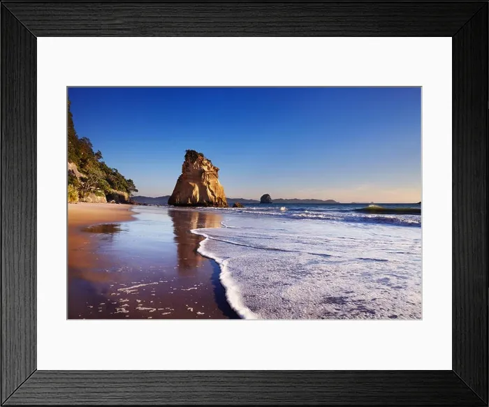 Framed Print : Hoho Rock, Cathedral Cove, Coromandel Peninsula, New Zealand Framed Print : Hoho Rock, Cathedral Cove, Coromandel Peninsula, New Zealand
