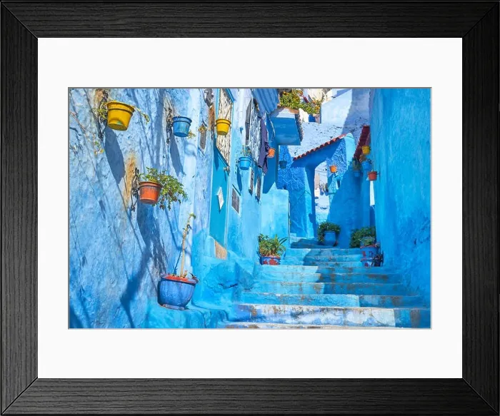 Framed Print : Blue painted walls in old Medina of Chefchaouen, Morocco, Africa