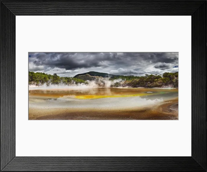 Framed Print : Artist's Palette Pool in Waiotapu Thermal Reserve, Rotorua, New Zealand Framed Print : Artist's Palette Pool in Waiotapu Thermal Reserve, Rotorua, New Zealand