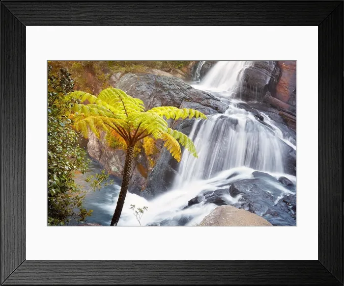 Framed Print : Sri Lanka - Horton Plain National Park, Baker waterfall Framed Print : Sri Lanka - Horton Plain National Park, Baker waterfall