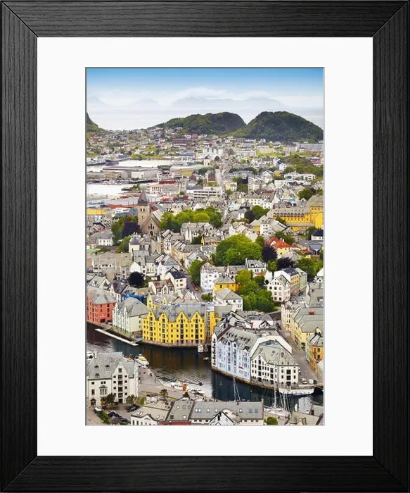 Framed Print : Alesund, More og Romsdal, Norway