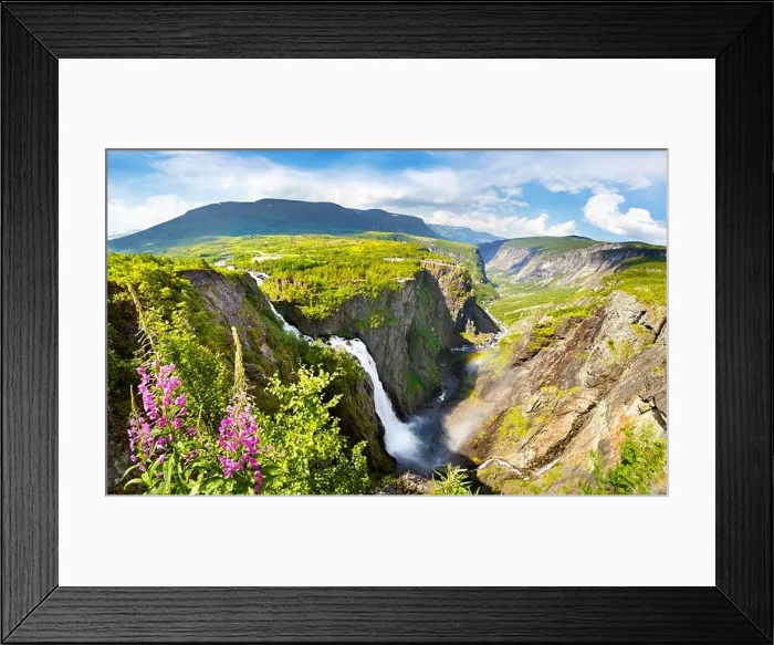 Framed Print : The Voringfossen waterfall, Hordaland, Norway Framed Print : The Voringfossen waterfall, Hordaland, Norway