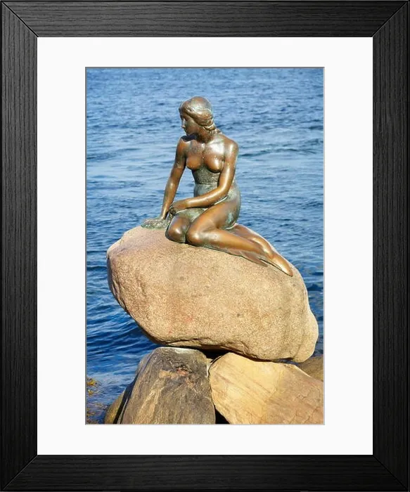 Framed Print : The Little Mermaid Statue, Copenhagen, Denmark Framed Print : The Little Mermaid Statue, Copenhagen, Denmark
