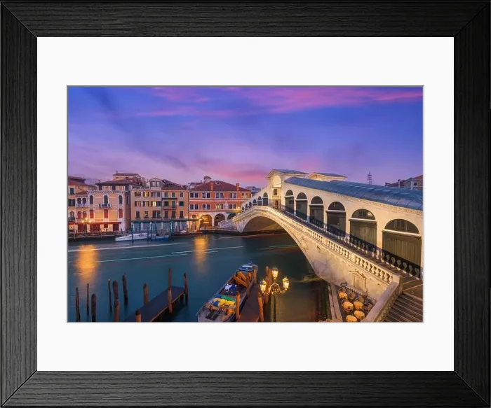 Framed Print : Venice, Italy at the Rialto Bridge over the Grand Canal at twilight Framed Print : Venice, Italy at the Rialto Bridge over the Grand Canal at twilight