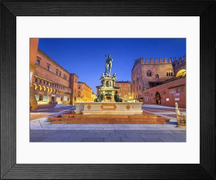 Framed Print : Bologna, Italy with the Fountain of Neptune at twilight Framed Print : Bologna, Italy with the Fountain of Neptune at twilight