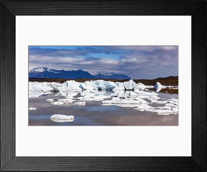 Framed Print : Panoramical view of Fjallsarlon glacial lagoon. Icebergs and mountains in Vatnajokull National Park, southeast Iceland, Europe. Landscape photography Framed Print : Panoramical view of Fjallsarlon glacial lagoon. Icebergs and mountains in Vatnajokull National Park, southeast Iceland, Europe. Landscape photography