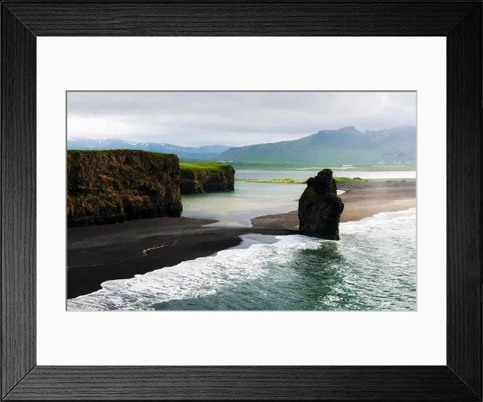 Framed Print : Gorgeous landscape with rocks and Atlantic ocean from southern coast of Iceland. Black beach, Reynisdrangar, Vik Framed Print : Gorgeous landscape with rocks and Atlantic ocean from southern coast of Iceland. Black beach, Reynisdrangar, Vik