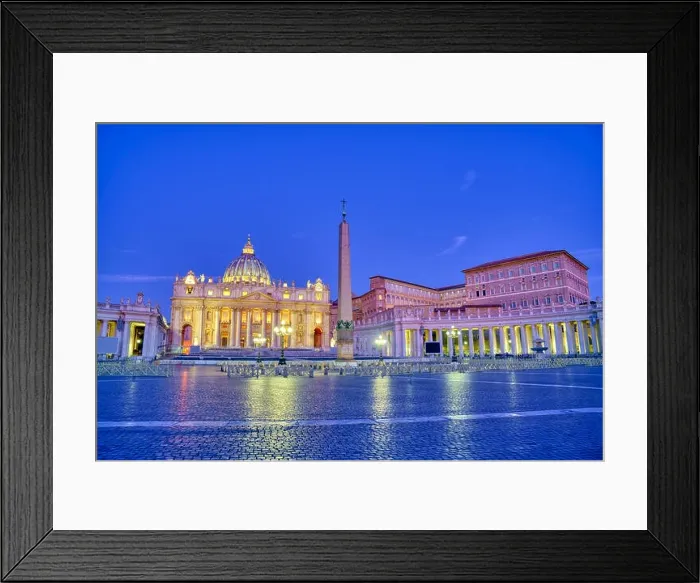 Framed Print : Basilica di San Pietro, Vatican, Rome, Italy. Blue hour view before sunrise Framed Print : Basilica di San Pietro, Vatican, Rome, Italy. Blue hour view before sunrise