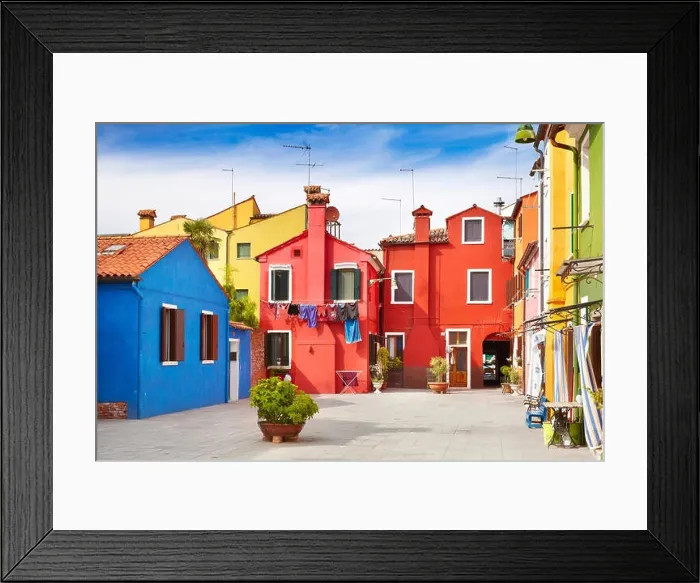 Framed Print : Multicolored houses in Burano Island near Venice, Italy Framed Print : Multicolored houses in Burano Island near Venice, Italy