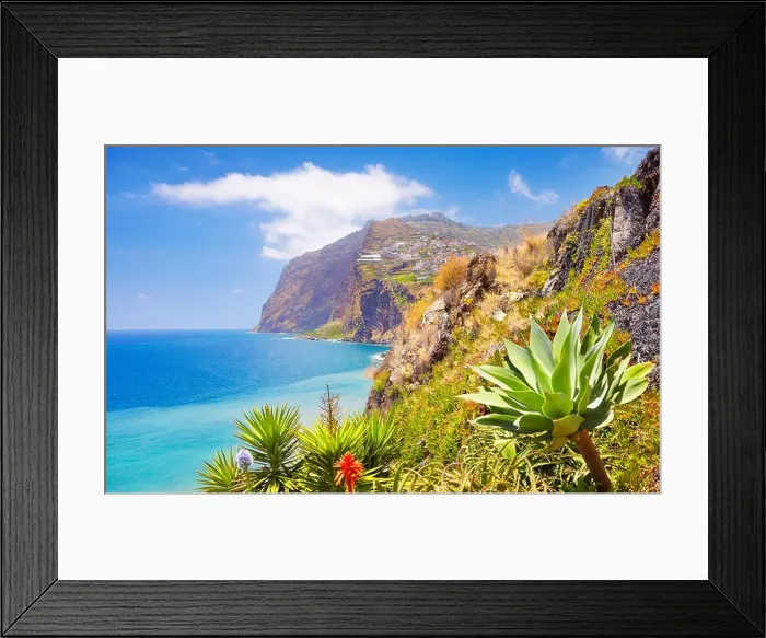 Framed Print : View at Cabo Girao (580 m highest) cliff - Camara de Lobos, Madeira Island, Portugal Framed Print : View at Cabo Girao (580 m highest) cliff - Camara de Lobos, Madeira Island, Portugal