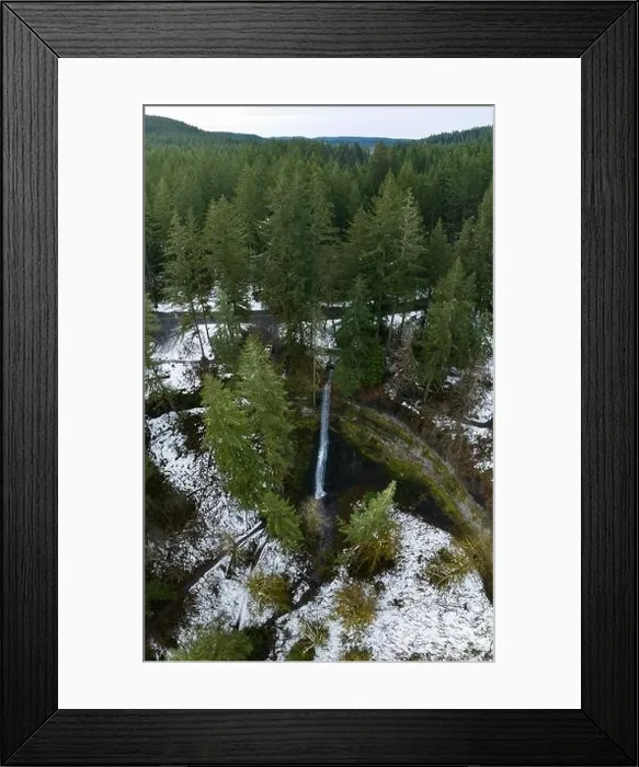 Framed Print : Silver Creek flows over a beautiful waterfall near Silverton, Oregon. This scenic, heavily forested area has many impressive waterfalls Framed Print : Silver Creek flows over a beautiful waterfall near Silverton, Oregon. This scenic, heavily forested area has many impressive waterfalls