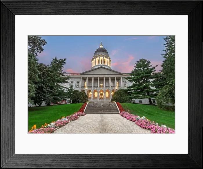 Framed Print : The Maine State House in Augusta, Maine, USA at dawn Framed Print : The Maine State House in Augusta, Maine, USA at dawn