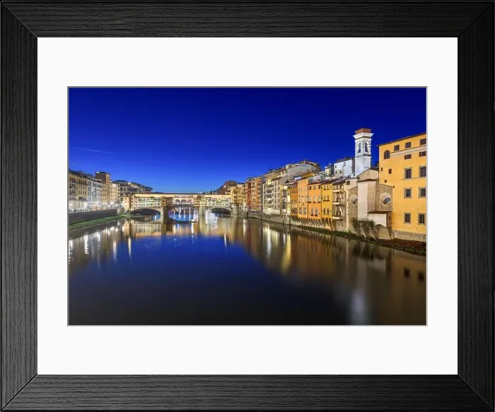 Framed Print : Florence, Italy at the Ponte Vecchio Bridge crossing the Arno River at twilight Framed Print : Florence, Italy at the Ponte Vecchio Bridge crossing the Arno River at twilight