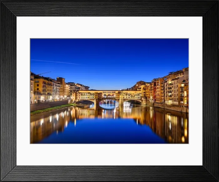 Framed Print : Florence, Italy at the Ponte Vecchio Bridge crossing the Arno River at twilight Framed Print : Florence, Italy at the Ponte Vecchio Bridge crossing the Arno River at twilight