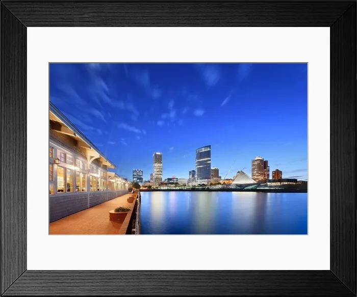 Framed Print : Milwaukee, Wisconsin, USA downtown city skyline on Lake Michigan at twilight Framed Print : Milwaukee, Wisconsin, USA downtown city skyline on Lake Michigan at twilight