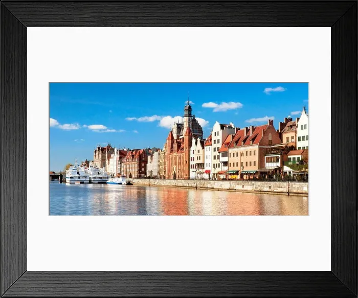 Framed Print : Gdansk, Old Town buildings on the banks of the Motlawa River, Poland Framed Print : Gdansk, Old Town buildings on the banks of the Motlawa River, Poland