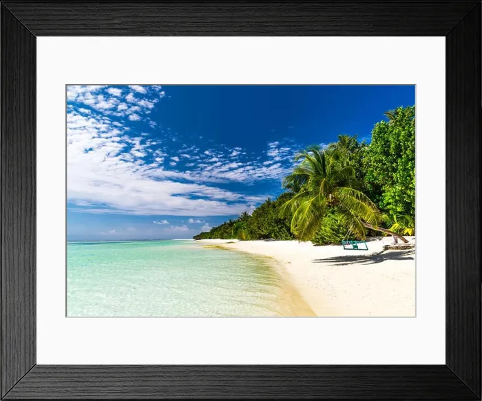 Framed Print : Amazing beach scenery in Maldives Framed Print : Amazing beach scenery in Maldives