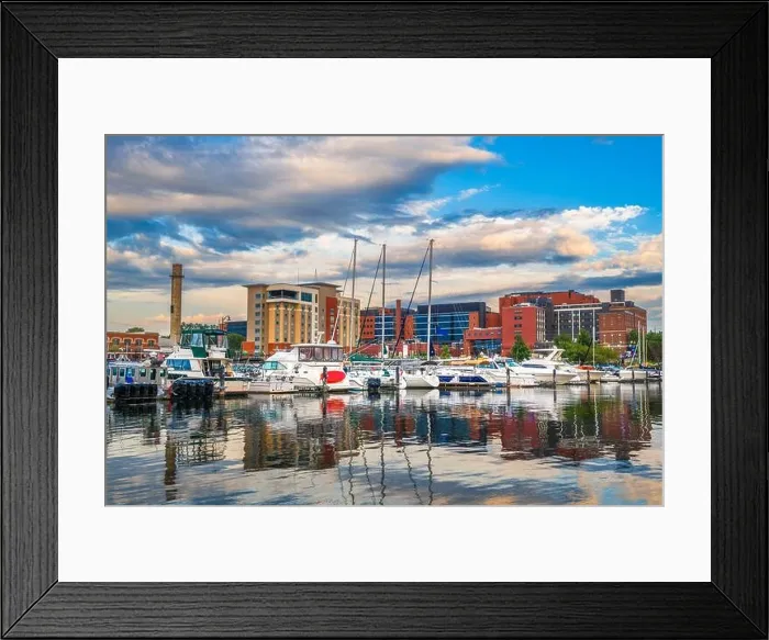 Framed Print : Erie, Pennsylvania, USA downtown cityscape on the lake in the morning Framed Print : Erie, Pennsylvania, USA downtown cityscape on the lake in the morning