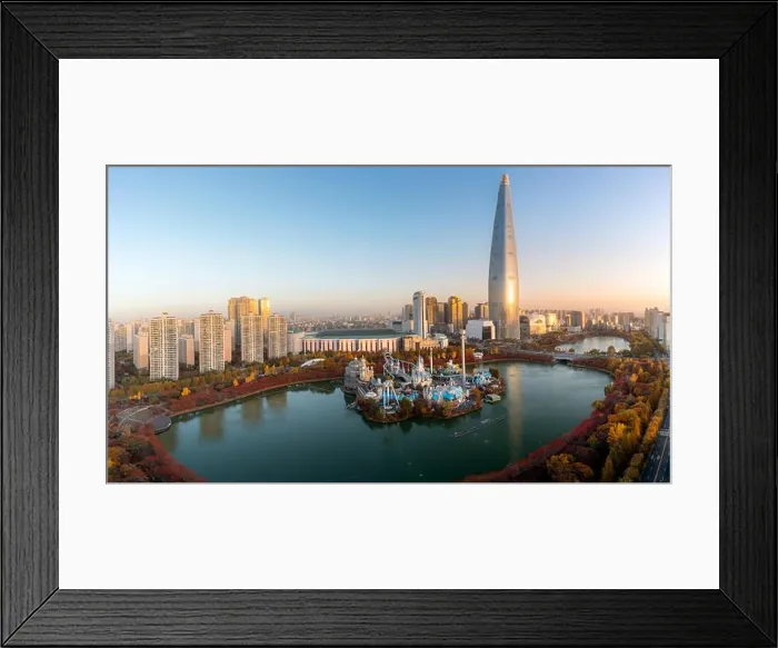 Framed Print : South Korea skyline of Seoul, The best view of South Korea with Lotte world mall at Jamsil in Seoul. Tourism, summer holiday, or sightseeing Seoul lan Framed Print : South Korea skyline of Seoul, The best view of South Korea with Lotte world mall at Jamsil in Seoul. Tourism, summer holiday, or sightseeing Seoul lan