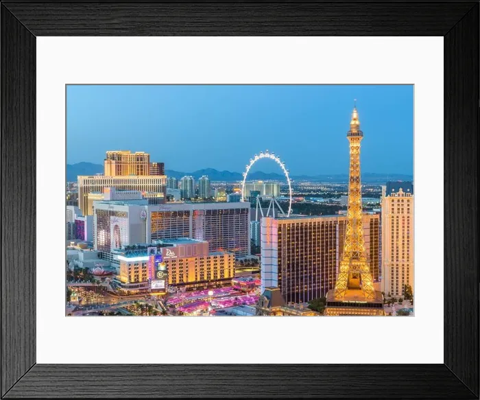 Framed Print : LAS VEGAS, NEVADA - APRIL 18, 2018: Hotels and Casinos along the strip at dusk Framed Print : LAS VEGAS, NEVADA - APRIL 18, 2018: Hotels and Casinos along the strip at dusk