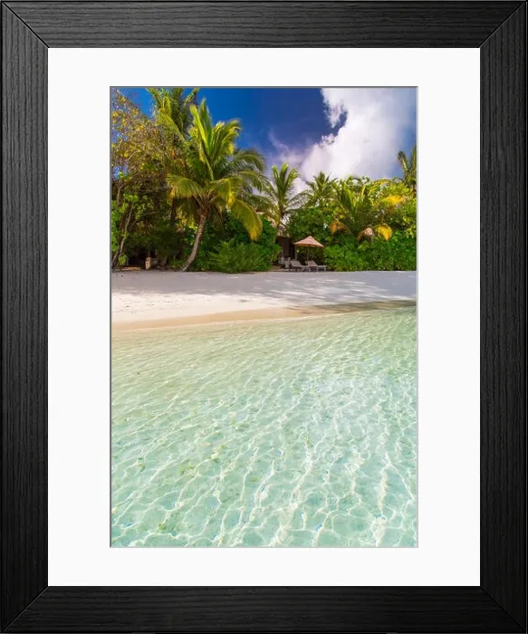 Framed Print : Beautiful beach in Maldives. Summer holiday travel concept Framed Print : Beautiful beach in Maldives. Summer holiday travel concept