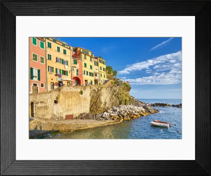 Framed Print : Riomaggiore, Cinque Terre, Liguria, Italy Framed Print : Riomaggiore, Cinque Terre, Liguria, Italy