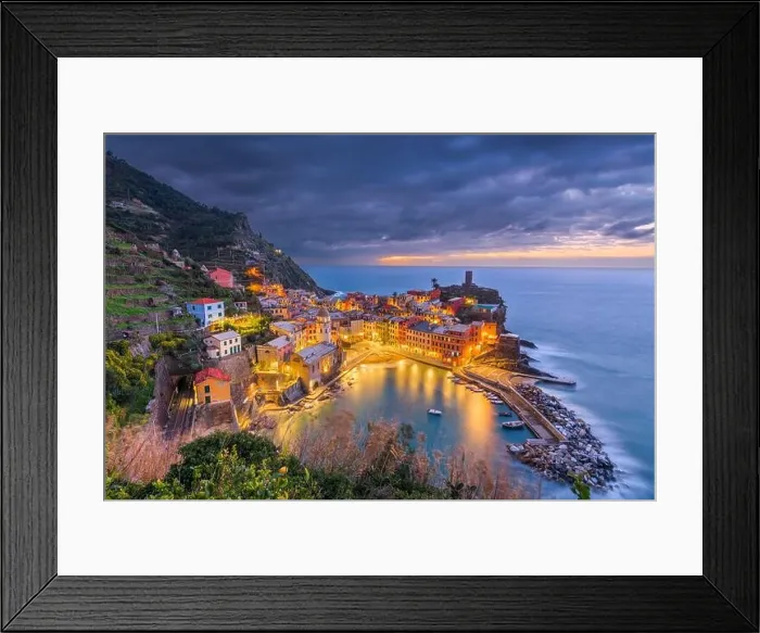 Framed Print : Vernazza, La Spezia, Liguria, Italy in the Cinque Terre region at dawn Framed Print : Vernazza, La Spezia, Liguria, Italy in the Cinque Terre region at dawn