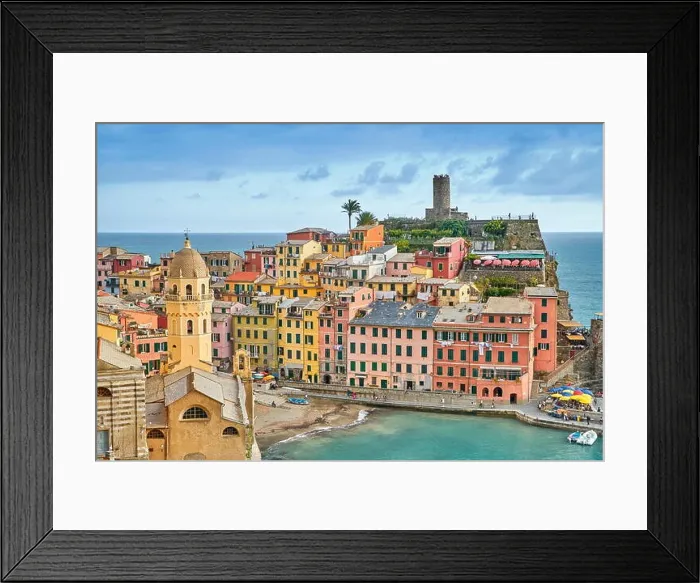 Framed Print : Vernazza, Cinque Terre National Park, Liguria, Italy, UNESCO Framed Print : Vernazza, Cinque Terre National Park, Liguria, Italy, UNESCO