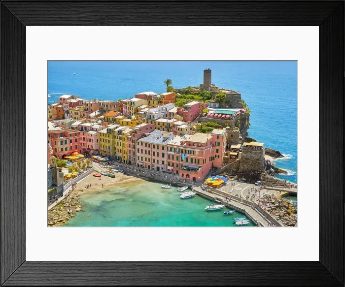 Framed Print : Vernazza, Cinque Terre National Park, Liguria, Italy, UNESCO Framed Print : Vernazza, Cinque Terre National Park, Liguria, Italy, UNESCO