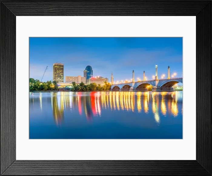 Framed Print : Springfield, Massachusetts, USA downtown skyline at dusk Framed Print : Springfield, Massachusetts, USA downtown skyline at dusk