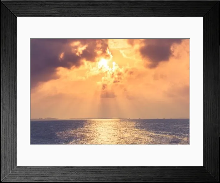 Framed Print : Inspirational calm sea with sunset sky. Meditation ocean and sky background. Colorful horizon over the water Framed Print : Inspirational calm sea with sunset sky. Meditation ocean and sky background. Colorful horizon over the water