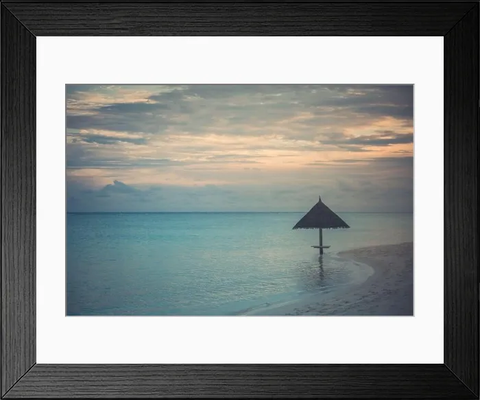 Framed Print : Sea sunset and wooden parasol on the beach, colorful sky and seascape