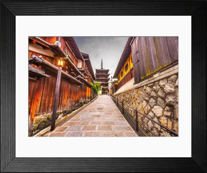 Framed Print : Kyoto, Japan old streets of historic Higashiyama district at twilight Framed Print : Kyoto, Japan old streets of historic Higashiyama district at twilight