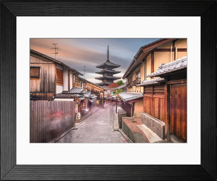 Framed Print : Kyoto, Japan old streets of historic Higashiyama district at twilight Framed Print : Kyoto, Japan old streets of historic Higashiyama district at twilight