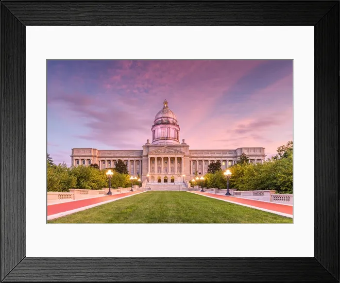 Framed Print : Frankfort, Kentucky, USA with the Kentucky State Capitol at dusk Framed Print : Frankfort, Kentucky, USA with the Kentucky State Capitol at dusk