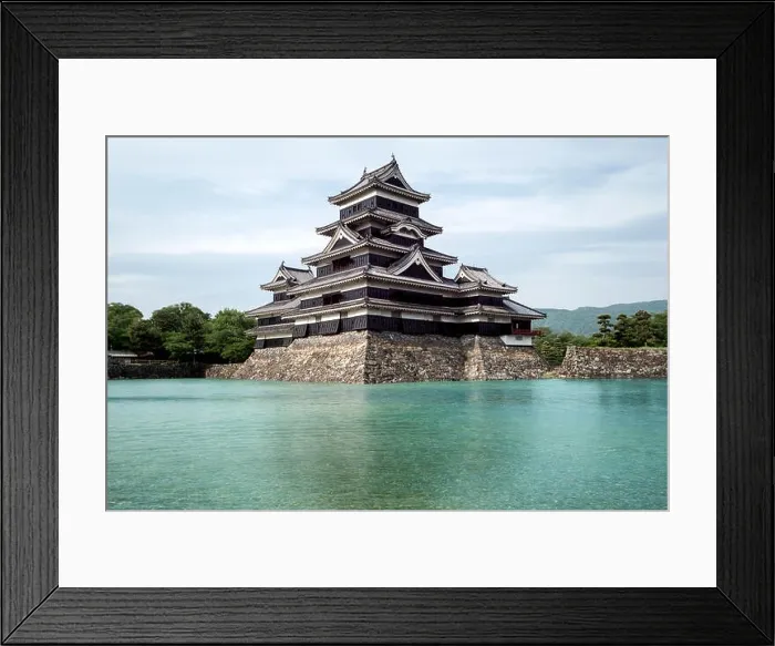 Framed Print : Matsumoto Castle in Matsumoto City, Nagano, Japan Framed Print : Matsumoto Castle in Matsumoto City, Nagano, Japan