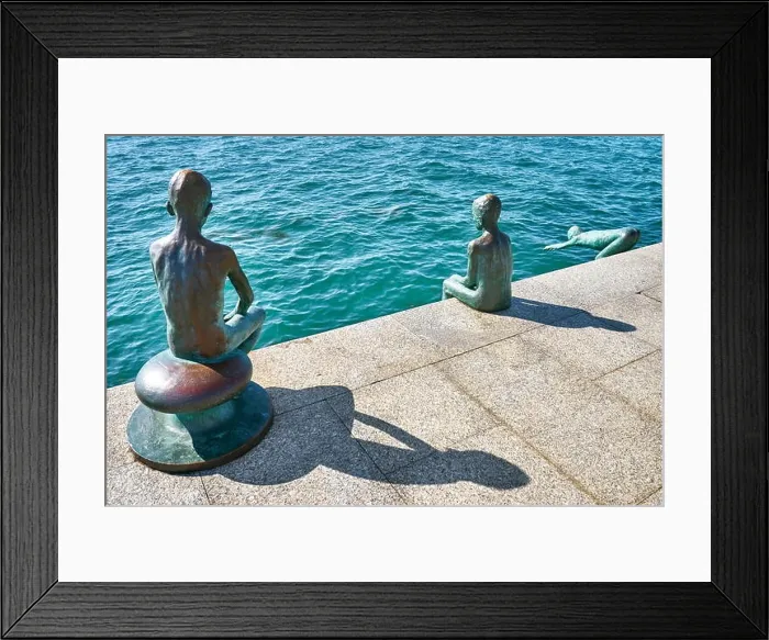 Framed Print : Los Raqueros sculpture, Santander, Cantabria, Spain Framed Print : Los Raqueros sculpture, Santander, Cantabria, Spain