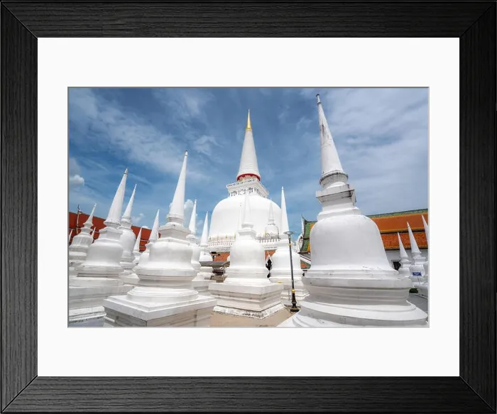 Framed Print : Wat Phra Mahathat Woramahawihan with nice sky at Nakhon Si Thammarat in Thailand Framed Print : Wat Phra Mahathat Woramahawihan with nice sky at Nakhon Si Thammarat in Thailand