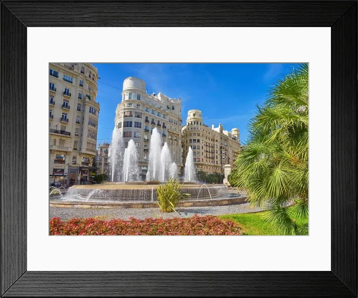 Framed Print : Fountain at Plaza del Ayuntamiento, Valencia, Spain Framed Print : Fountain at Plaza del Ayuntamiento, Valencia, Spain