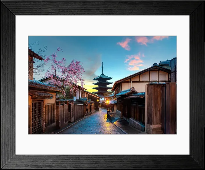 Framed Print : Yasaka Pagoda and Sannen Zaka Street with cherry blossom in the Morning, Kyoto, Japan Framed Print : Yasaka Pagoda and Sannen Zaka Street with cherry blossom in the Morning, Kyoto, Japan