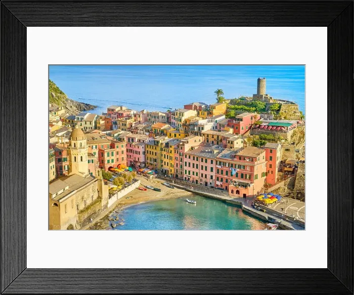 Framed Print : Vernazza, Cinque Terre, Liguria, Italy Framed Print : Vernazza, Cinque Terre, Liguria, Italy