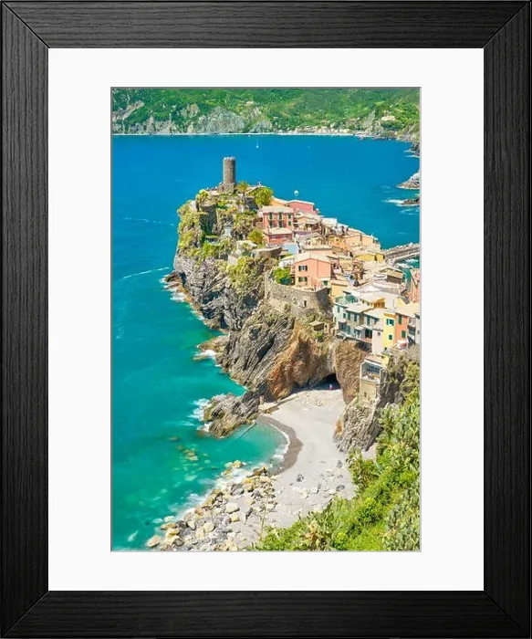 Framed Print : Vernazza, Cinque Terre, Liguria, Italy Framed Print : Vernazza, Cinque Terre, Liguria, Italy