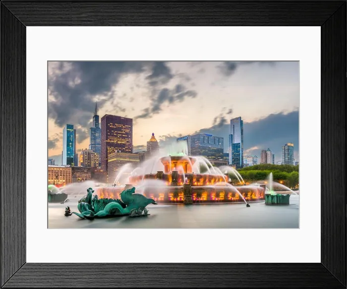 Framed Print : Chicago, Illinois, USA skyline and park at dusk Framed Print : Chicago, Illinois, USA skyline and park at dusk
