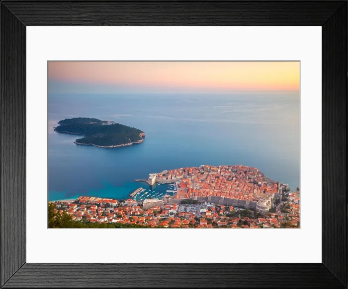 Framed Print : Dubrovnik, Croatia. Beautiful romantic old town of Dubrovnik during sunset Framed Print : Dubrovnik, Croatia. Beautiful romantic old town of Dubrovnik during sunset